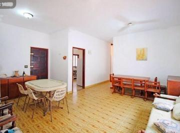 Casa · 149m² · 3 Quartos · 1 Vaga · Casa para venda em Centro de 149.00m² com 3 Quartos, 1 Suite e 1 Garagem
