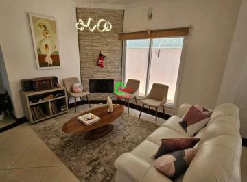 Casa · 249m² · 3 Quartos · Casa de Condomínio para venda em Santa Claudina de 249.00m² com 3 Quartos e 3 Suites