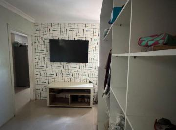 Apartamento de 2 quartos, Vicente Pires · Ótimo Apartamento semi reformado; Rua 06 Vicente Pires ótima localização Com Elevador! Oportunidade!