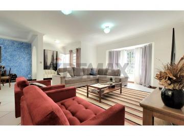Casa · 380m² · 3 Quartos · Sobrado com 3 quartos, 1 suíte, 6 vagas, 380 m² Vila Alice , Santo André