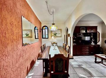 Casa · 129m² · 3 Quartos · 2 Vagas · Sobrado à venda no Vila Valença em São Vicente.
