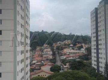 Apartamento · 52m² · 2 Quartos · 1 Vaga · Apartamento na Vila Irmãos Arnoni com 2 quartos, cozinha, área, banheiro e vaga de garagem.