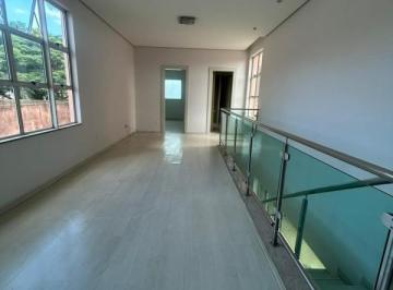 casa-com-3-quartos-em-pedro-leopoldo-mg-no-bairro-centro-imovel456139-img6ad38521459b7.jpg · Casa com 3 quartos à venda em Pedro Leopoldo, no bairro Centro