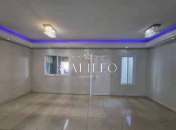 Casa · 241m² · 3 Quartos · 3 Vagas · Casa para venda em Caxambu de 241.00m² com 3 Quartos, 1 Suite e 3 Garagens