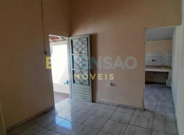 Casa · 70m² · 2 Quartos · 1 Vaga · Casa para alugar em São Joaquim de 70.00m² com 2 Quartos e 1 Garagem