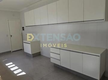 Casa en Aluguel de 3 quartos Icaray · Casa para alugar em Icaray de 17932.00m² com 3 Quartos, 1 Suite e 3 Garagens