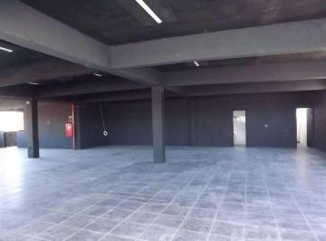 Comercial · 388m² · Sala Comercial para alugar em Jardim Santa Mena de 388.00m²