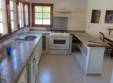 Casa · 400m² · 5 Quartos · 10 Vagas · Casa para venda em Condomínio Fechado Portal Da Concórdia - Alto Padrão de 400.00m² com 5 Quartos, 5
