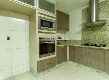 Casa · 326m² · 5 Quartos · 4 Vagas · Sobrado para venda em Jardim Amélia de 326.00m² com 5 Quartos, 1 Suite e 4 Garagens