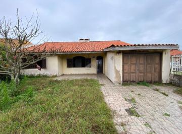 Casa · 600m² · 4 Quartos · 2 Vagas · Casa com 4 dormitorios a venda no Centro de Cidreira-RS!