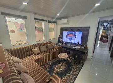 Casa de 3 quartos, Sobradinho · Vendo Casa com 3 Quartos próximo a Administração e UPA Sobradinho 2 ACEITA FINANCIAMENTO E FGTS