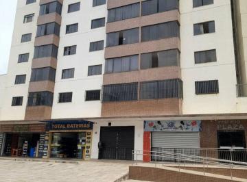 Apartamento de 2 quartos, Taguatinga · Apartamento 2 Quartos 65m² com Suíte e Armários no Edifício Plaza — Taguatinga Centro