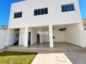 Photo 1 · Casa residencial com 3 quartos sendo 1 suíte disponível para locação no bairro J