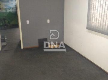 Casa · 293m² · 3 Quartos · 1 Vaga · Sobrado para venda em Centro de 293.00m² com 3 Quartos, 1 Suite e 1 Garagem