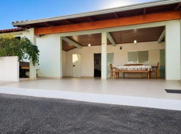 Casa de 2 quartos, Caldas Novas · VENDO CASA EM CALDAS NOVAS RESIDENCIAL DOS GIRASSOIS. PRÓXIMO AO DI ROMA, LAGOA QUENTE E ATACADISTAS