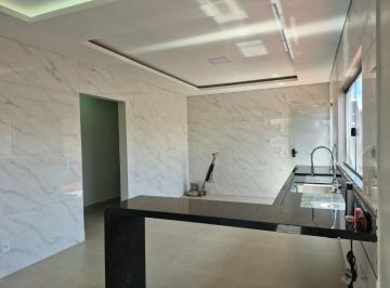 Casa de 3 quartos, Vicente Pires · Vicente Pires, casa, 3 quartos, suíte, 5 vagas, 26 de setembro, Rua 1