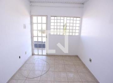 Casa · 60m² · 1 Quarto · 1 Vaga · Casa para Aluguel - Samambaia, 1 Quarto,  60 m² - Brasília
