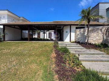Casa · 718m² · 6 Quartos · 6 Vagas · Villa Bischir - Seu refúgio de charme, alma praiana e momentos inesquecíveis no Jardim Acapulco - Gu