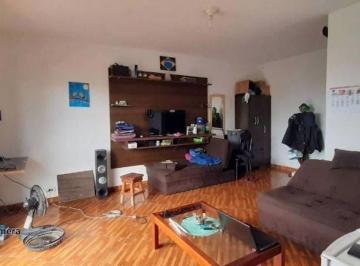 Casa · 360m² · 3 Quartos · 5 Vagas · Casa para venda em Parque Primavera de 360.00m² com 3 Quartos, 1 Suite e 5 Garagens