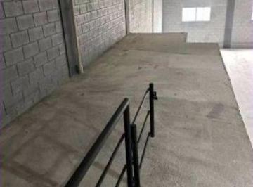 Comercial · 583m² · Galpão / Depósito / Armazém para alugar em Jardim Dourado de 583.00m²