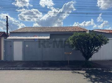 Casa · 117m² · 3 Quartos · 1 Vaga · Casa para venda em Centro de 117.00m² com 3 Quartos e 1 Garagem
