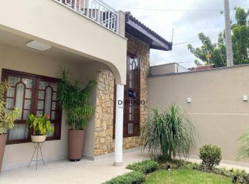 Casa · 343m² · 3 Quartos · 6 Vagas · Casa para venda em Parque Do Colégio de 343.00m² com 3 Quartos, 1 Suite e 6 Garagens