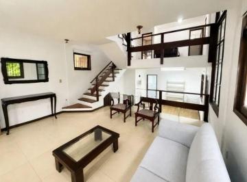 Casa · 260m² · 5 Quartos · 2 Vagas · Casa em Itacorubi, Florianópolis/SC de 260m² 5 quartos para locação R$ 7.000,00/mes