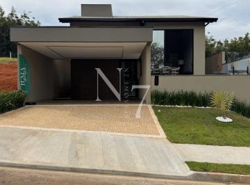 Casa · 201m² · 3 Quartos · 4 Vagas · Casa Térrea Nova Mobiliada e Decorada em Condomínio Fechado.