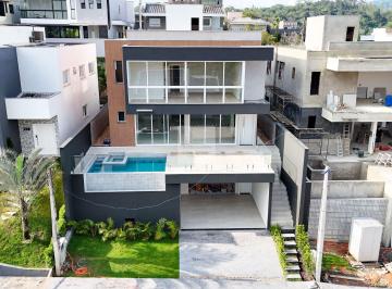 Casa · 430m² · 5 Quartos · 2 Vagas · Casa nova a venda no Golden Park em Blumenau-SC