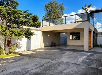 Casa de 3 quartos, Vicente Pires · Casa de 3 quartos no Condomínio Van Gogh Colônia na Agrícola Samambaia