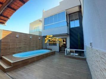 Casa · 198m² · 3 Quartos · 2 Vagas · BELÍSSIMA CASA DUPLEX DE 3 QUARTOS, SENDO 1 SUÍTE, ALTO PADRÃO, ÁREA EXTERNA COM PISCINA E CHURRASQU