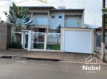 Foto 01 · Imperdível oportunidade de adquirir casa de luxo com 4 quartos e 4 suítes na Zona 01 de Cianorte-PR!