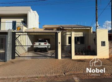 Foto 01 · Casa à venda em Cianorte-PR, Zona 04: 3 quartos, piscina, próximo ao Itacelina, 167,65 m², 3 vagas -