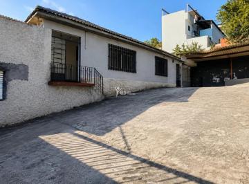 Comercial · 169m² · 2 Quartos · 5 Vagas · Casa Comercial para Alugar no Parque Oratório, Santo André