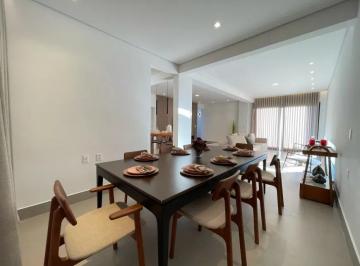 Casa de 4 quartos, Vinhedo · Casa em Vale da Santa Fé 4 Quartos 5 Banheiros 4 Vagas