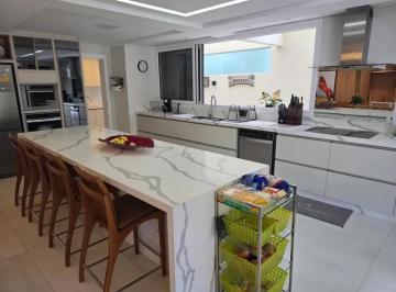 Casa de 4 quartos, Águas Claras · Casa em Águas Claras 4 Quartos 5 Banheiros 4 Vagas
