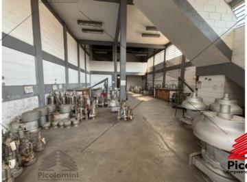 Foto 01 · Galpão comercial à venda na Vila Guedes, São Paulo-SP, com 5 salas, 5 banheiros e 4 vagas de garagem