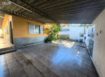c9c6860cb2b29cac.jpg · Casa Térrea - 200m² Construídos, 3 Dormitórios, Quintal e 3 Vagas de Garagem
