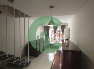 Casa · 210m² · 3 Quartos · 3 Vagas · Excelente sobrado a 650 metros do Shopping ABC!!!