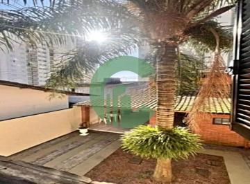 Casa · 162m² · 3 Quartos · 5 Vagas · Lindo e Espaçoso Sobrado na Vila Valparaíso