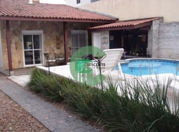 Casa · 368m² · 3 Quartos · 8 Vagas · Sobrado alto padrão Valparaíso, Santo André.
