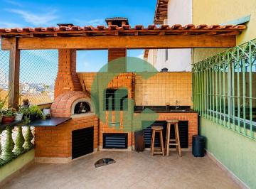Casa · 218m² · 3 Quartos · 3 Vagas · Sobrado no Campestre