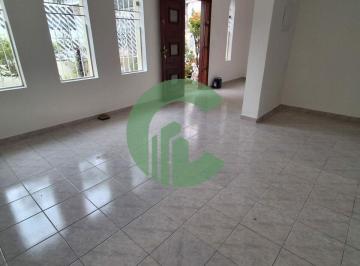 Comercial · 180m² · 5 Vagas · Bela Casa Comercial no Bairro Jardim