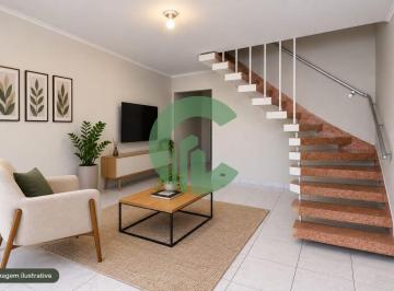 Casa · 149m² · 2 Quartos · 2 Vagas · Sobrado com 2 dormitórios próximo ao Trólebus no Parque Oratório - Santo André