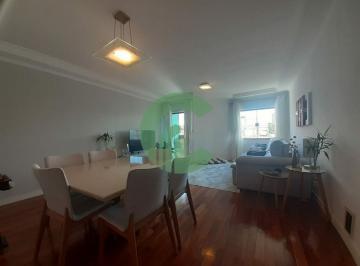 Casa · 171m² · 3 Quartos · 4 Vagas · Sobrado prox. Inst. Sagrada Família