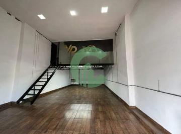 Comercial · 82m² · Salão Comercial com mezanino, localizado na Perimetral