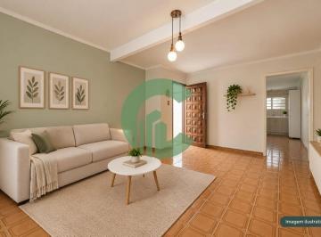 Casa · 151m² · 3 Quartos · 2 Vagas · Sobrado amplo, próximo a padaria Bella Caiubí