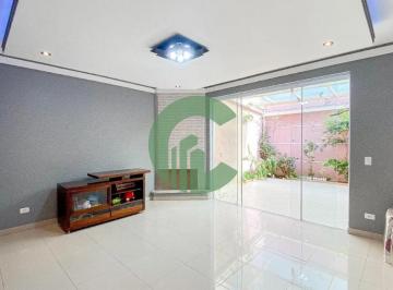 Casa · 174m² · 3 Quartos · 2 Vagas · Sobrado no Jardim Pilar ao lado da Avenida Pereira Barreto