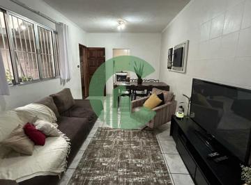 Casa · 105m² · 3 Quartos · 2 Vagas · Amplo sobrado com espaço para toda a família