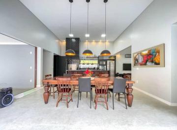 Casa de 4 quartos, Barueri · Casa em Barueri 4 Quartos 5 Banheiros 4 Vagas